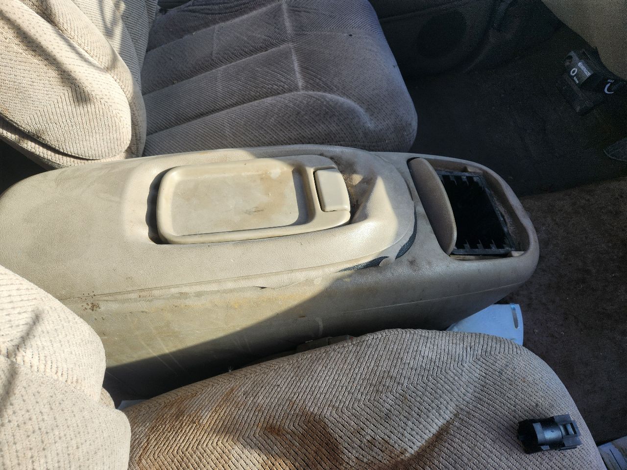 https://f005.backblazeb2.com/file/img-partshotlines-com/Inventory/EX423/Vehicle/14764_12.jpg