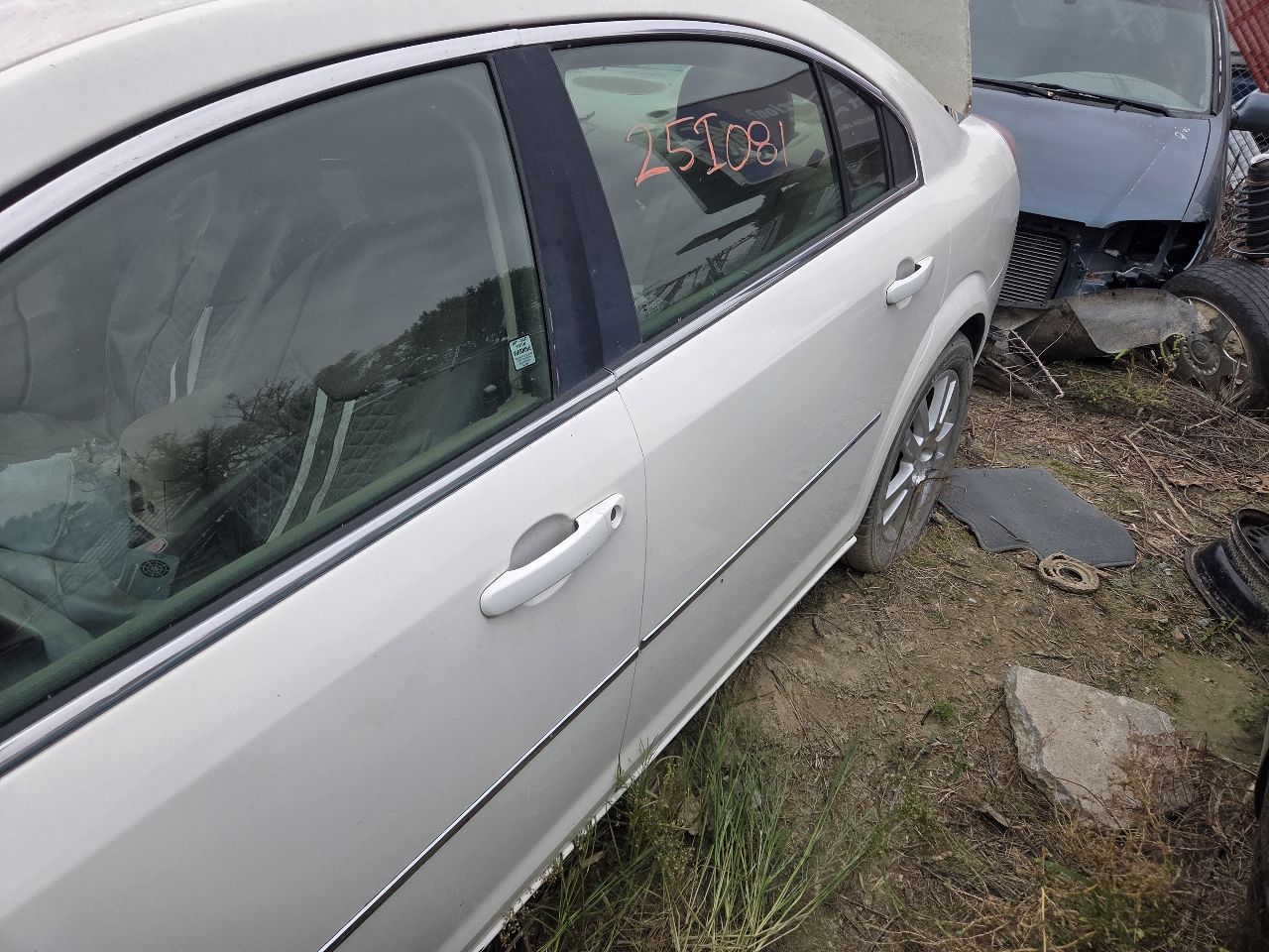 https://f005.backblazeb2.com/file/img-partshotlines-com/Inventory/EX423/Vehicle/15475_06.jpg