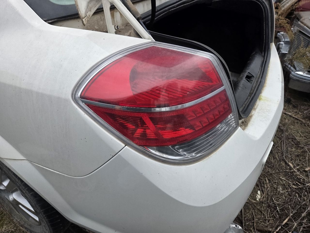 https://f005.backblazeb2.com/file/img-partshotlines-com/Inventory/EX423/Vehicle/15475_10.jpg