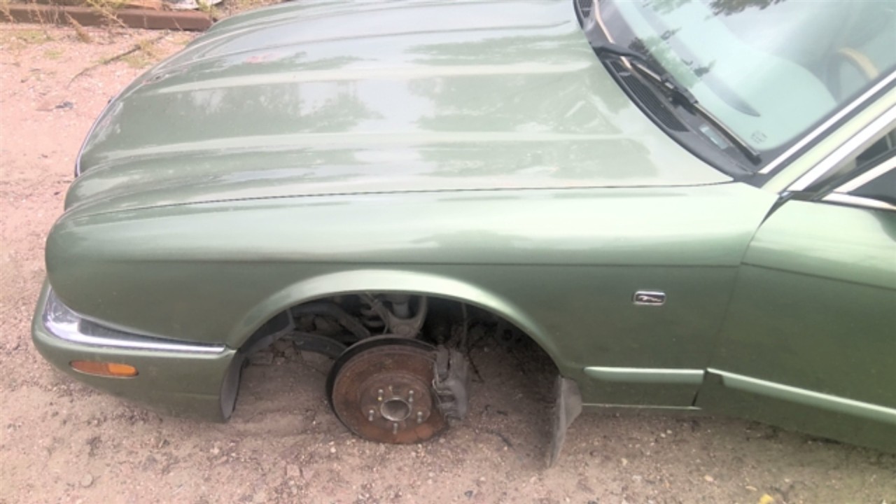 https://f005.backblazeb2.com/file/img-partshotlines-com/Inventory/EX423/Vehicle/15487_07.jpg