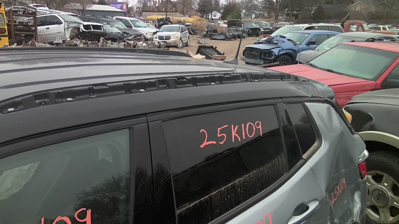 https://f005.backblazeb2.com/file/img-partshotlines-com/Inventory/EX423/Vehicle/15622_06.jpg