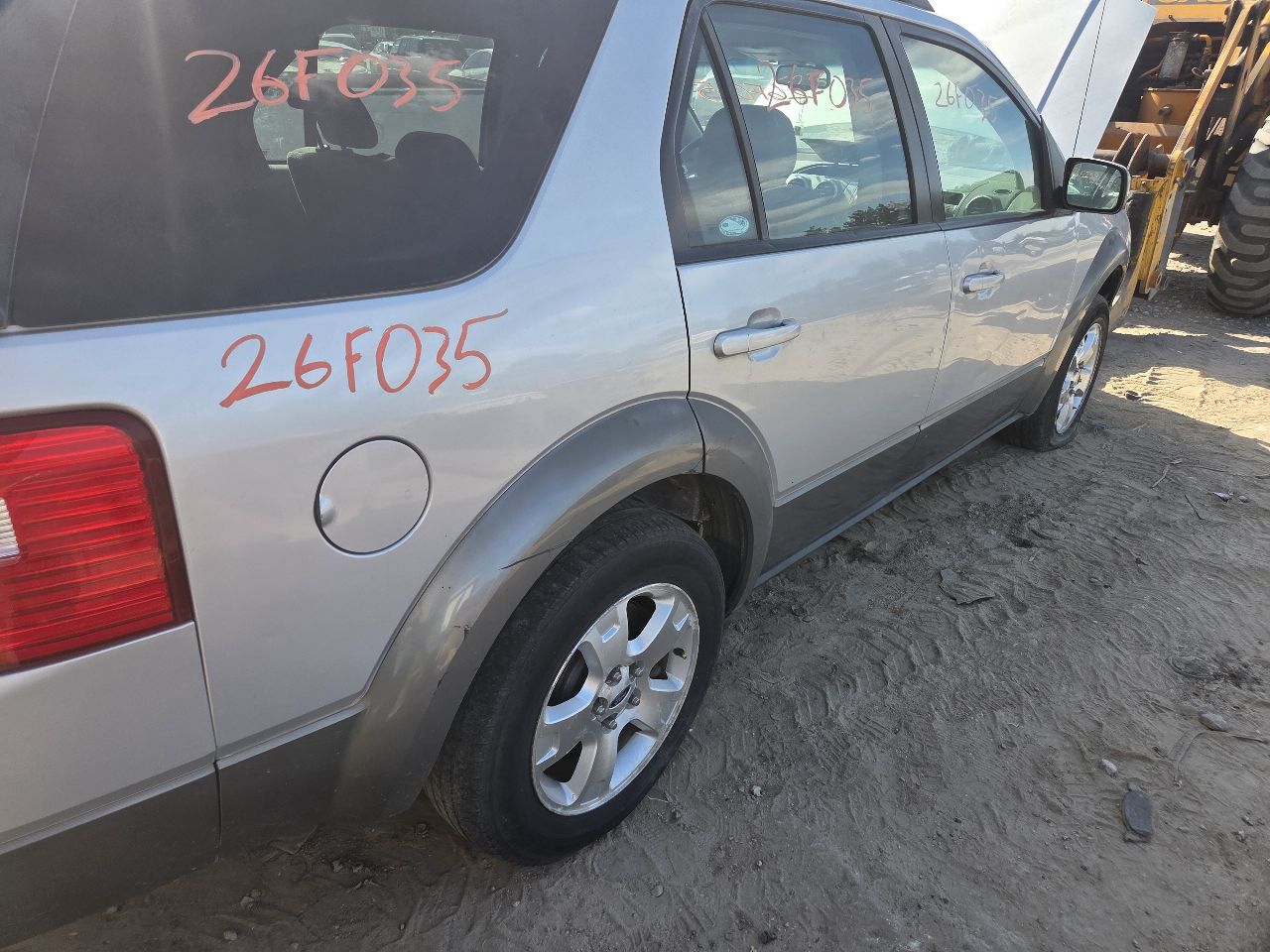 https://f005.backblazeb2.com/file/img-partshotlines-com/Inventory/EX423/Vehicle/15917_11.jpg