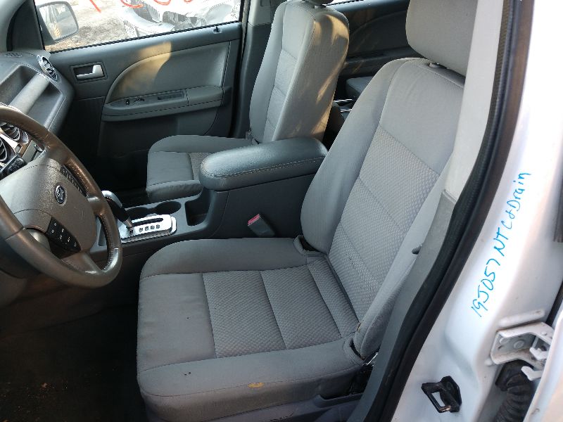 https://f005.backblazeb2.com/file/img-partshotlines-com/Inventory/EX423/Vehicle/9974_06.jpg