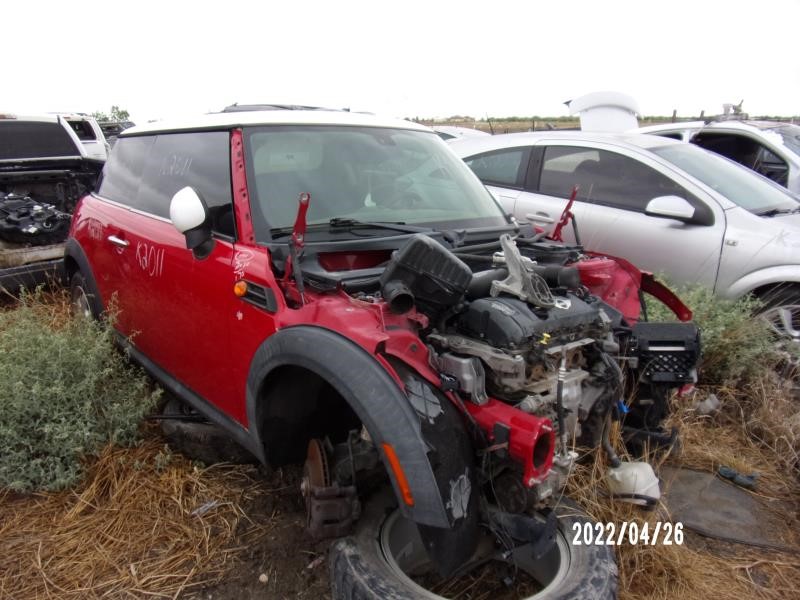 https://f005.backblazeb2.com/file/img-partshotlines-com/Inventory/EX427/Vehicle/1013_01.jpg