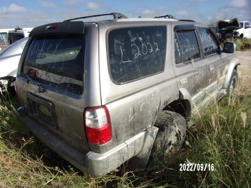 https://f005.backblazeb2.com/file/img-partshotlines-com/Inventory/EX427/Vehicle/1066_04.jpg
