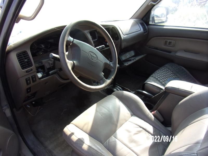 https://f005.backblazeb2.com/file/img-partshotlines-com/Inventory/EX427/Vehicle/1066_06.jpg