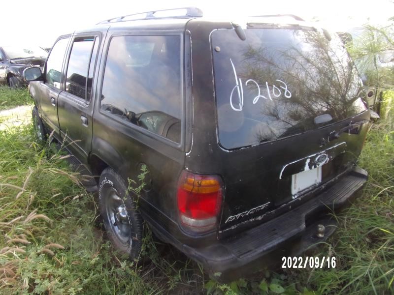https://f005.backblazeb2.com/file/img-partshotlines-com/Inventory/EX427/Vehicle/1186_04.jpg