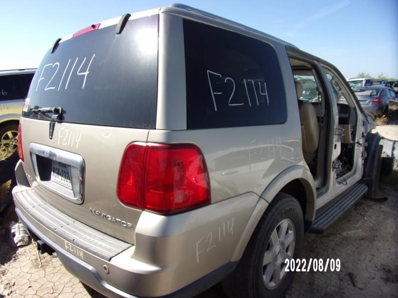 https://f005.backblazeb2.com/file/img-partshotlines-com/Inventory/EX427/Vehicle/1303_03.jpg