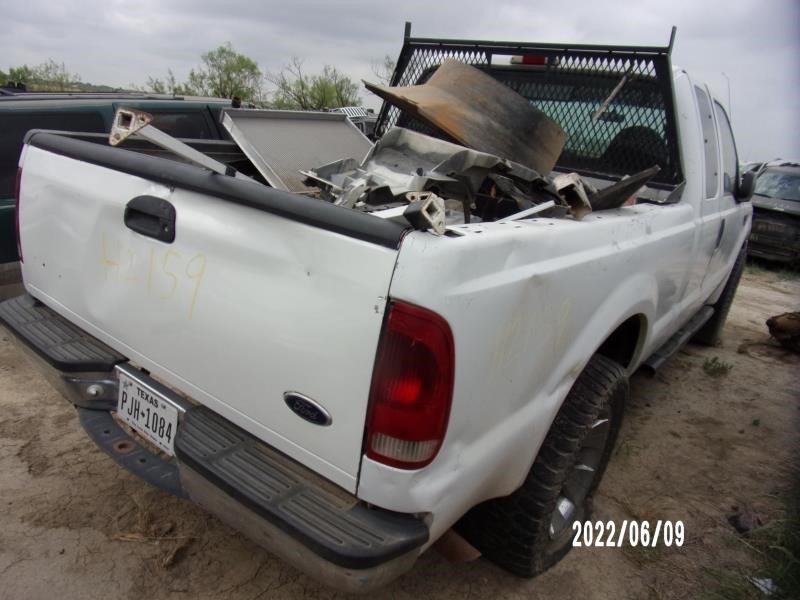 https://f005.backblazeb2.com/file/img-partshotlines-com/Inventory/EX427/Vehicle/1404_04.jpg