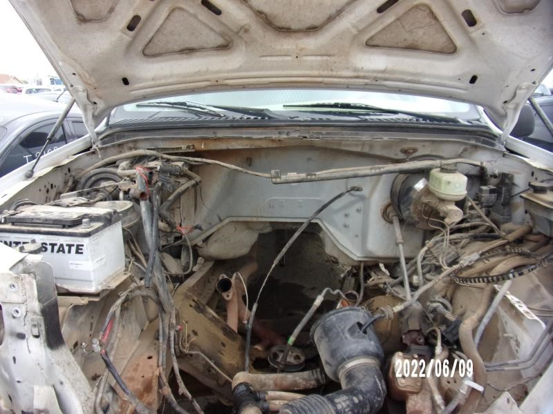 https://f005.backblazeb2.com/file/img-partshotlines-com/Inventory/EX427/Vehicle/1404_06.jpg