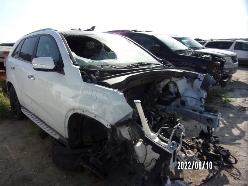 https://f005.backblazeb2.com/file/img-partshotlines-com/Inventory/EX427/Vehicle/1514_01.jpg
