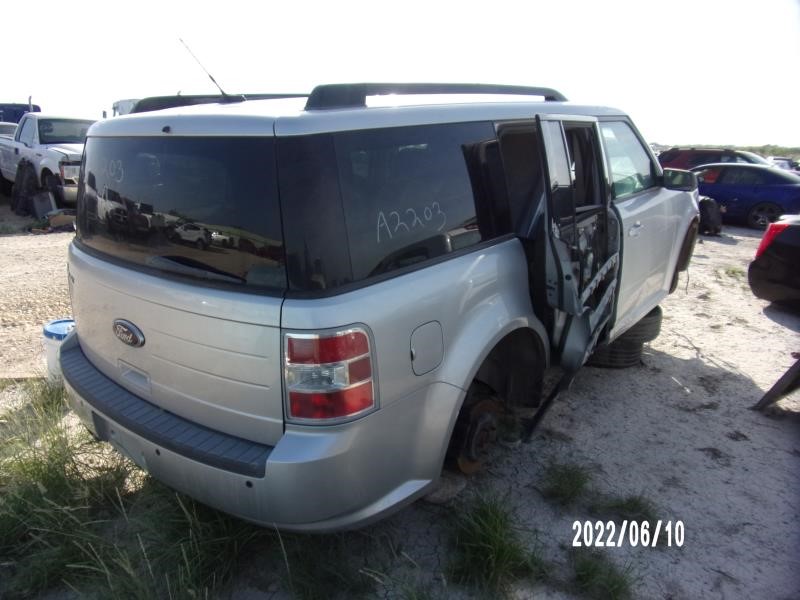 https://f005.backblazeb2.com/file/img-partshotlines-com/Inventory/EX427/Vehicle/1564_03.jpg