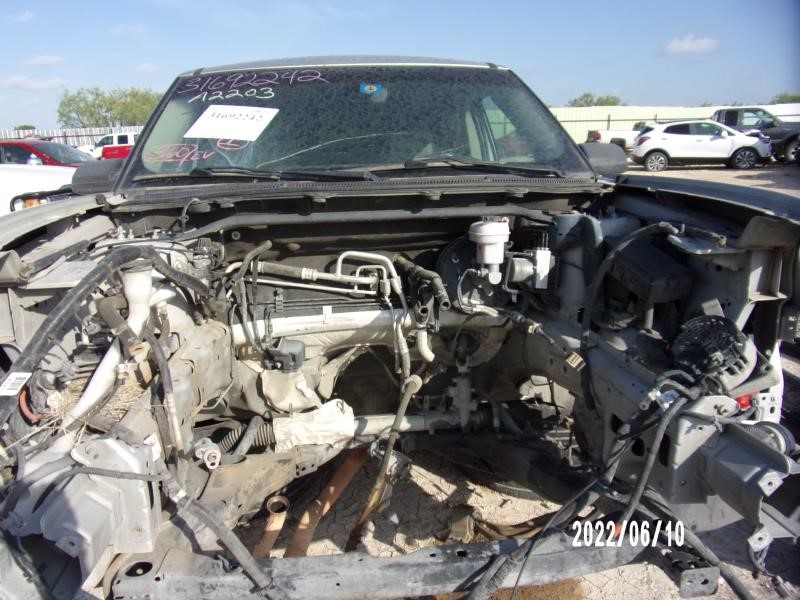 https://f005.backblazeb2.com/file/img-partshotlines-com/Inventory/EX427/Vehicle/1564_06.jpg