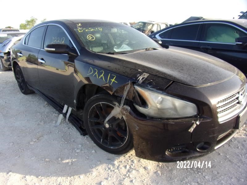 https://f005.backblazeb2.com/file/img-partshotlines-com/Inventory/EX427/Vehicle/1734_03.jpg