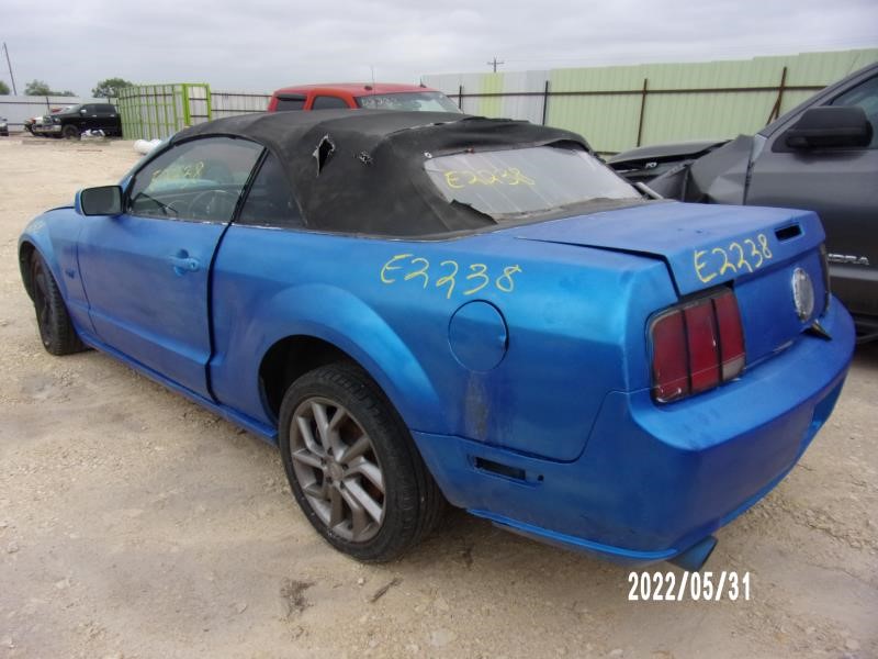 https://f005.backblazeb2.com/file/img-partshotlines-com/Inventory/EX427/Vehicle/1801_06.jpg