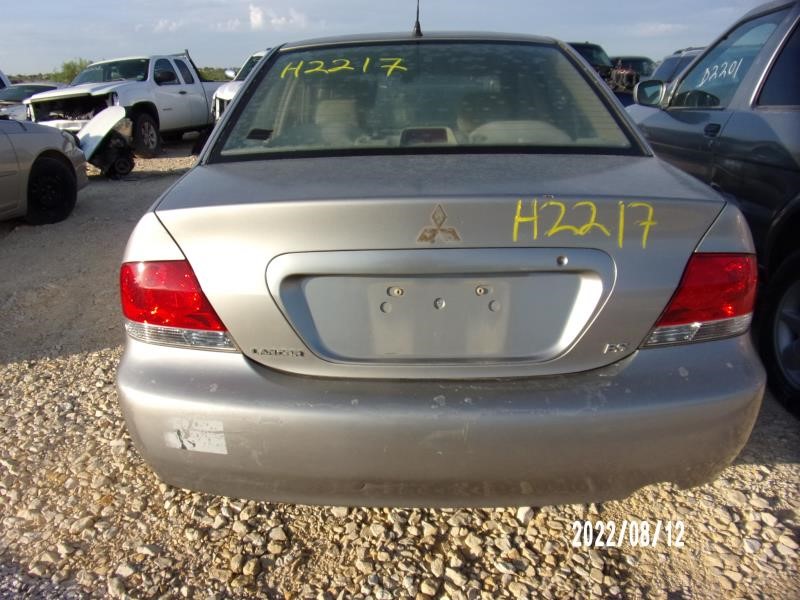 https://f005.backblazeb2.com/file/img-partshotlines-com/Inventory/EX427/Vehicle/1902_05.jpg