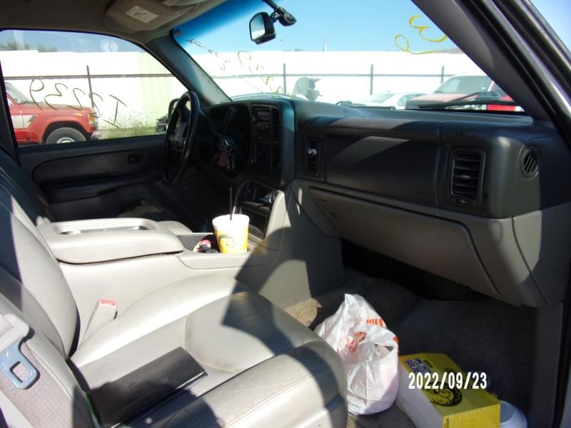 https://f005.backblazeb2.com/file/img-partshotlines-com/Inventory/EX427/Vehicle/1964_08.jpg