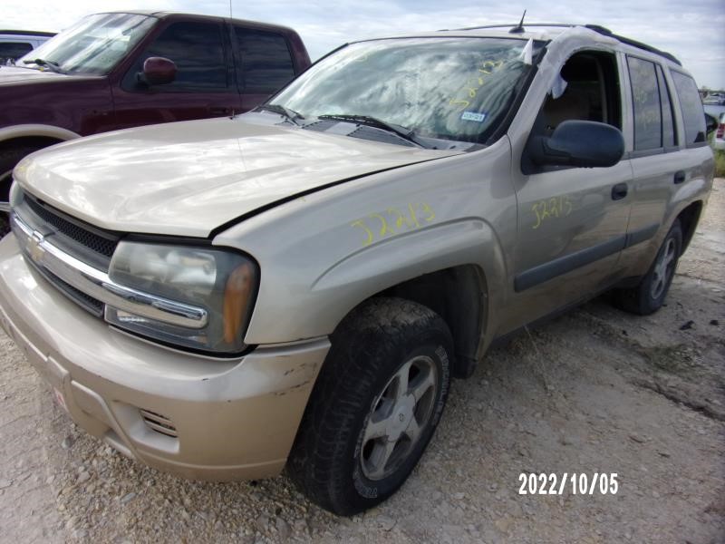 https://f005.backblazeb2.com/file/img-partshotlines-com/Inventory/EX427/Vehicle/2010_03.jpg