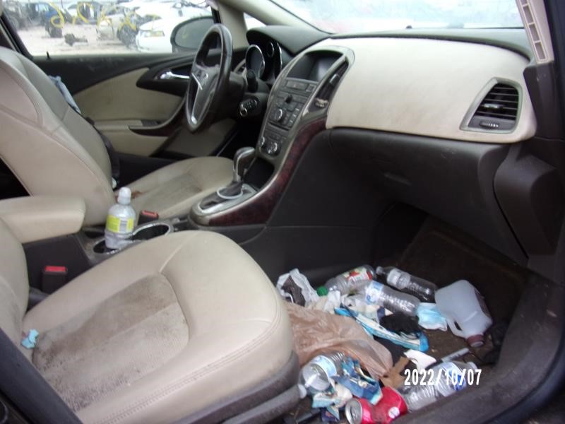 https://f005.backblazeb2.com/file/img-partshotlines-com/Inventory/EX427/Vehicle/2023_10.jpg