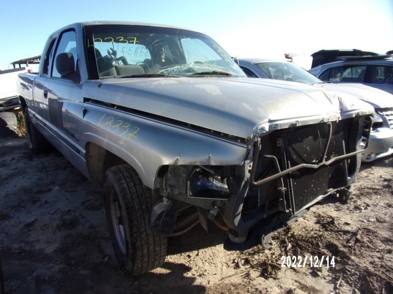 https://f005.backblazeb2.com/file/img-partshotlines-com/Inventory/EX427/Vehicle/2177_01.jpg