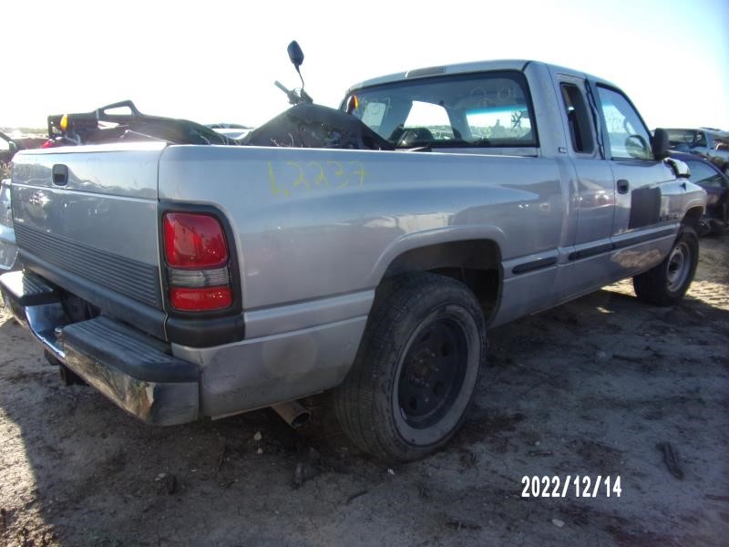 https://f005.backblazeb2.com/file/img-partshotlines-com/Inventory/EX427/Vehicle/2177_06.jpg