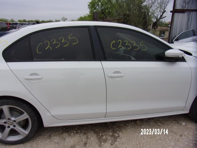 https://f005.backblazeb2.com/file/img-partshotlines-com/Inventory/EX427/Vehicle/2346_08.jpg
