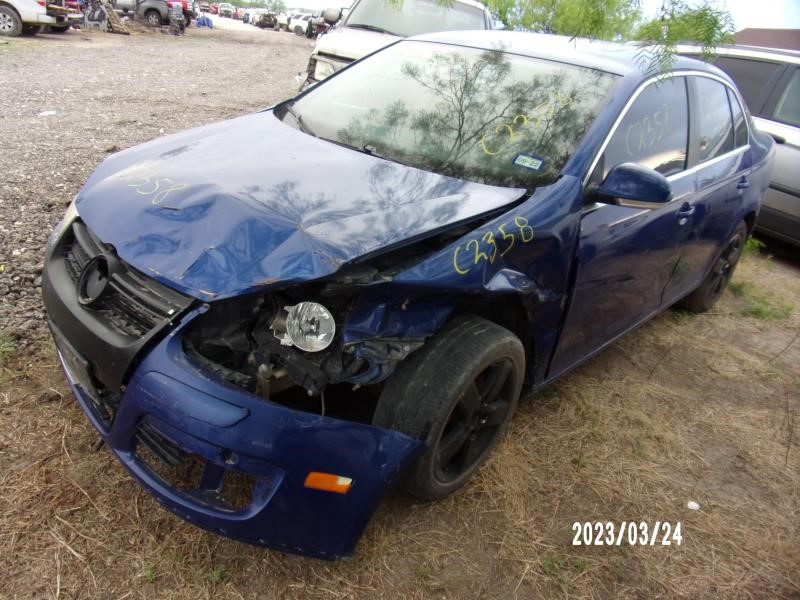 https://f005.backblazeb2.com/file/img-partshotlines-com/Inventory/EX427/Vehicle/2370_01.jpg