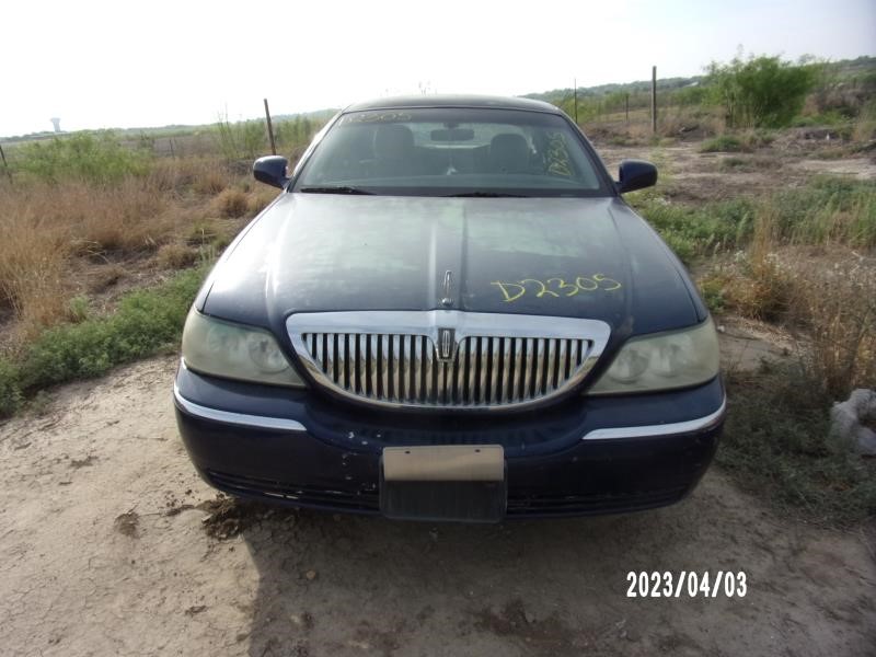 https://f005.backblazeb2.com/file/img-partshotlines-com/Inventory/EX427/Vehicle/2391_02.jpg