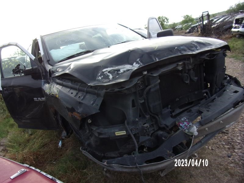 https://f005.backblazeb2.com/file/img-partshotlines-com/Inventory/EX427/Vehicle/2400_01.jpg
