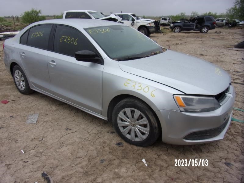 https://f005.backblazeb2.com/file/img-partshotlines-com/Inventory/EX427/Vehicle/2461_03.jpg