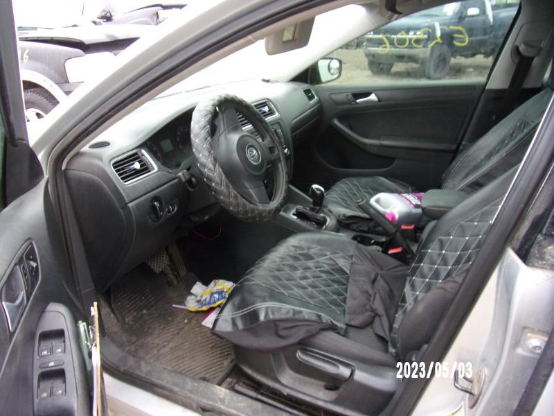 https://f005.backblazeb2.com/file/img-partshotlines-com/Inventory/EX427/Vehicle/2461_07.jpg
