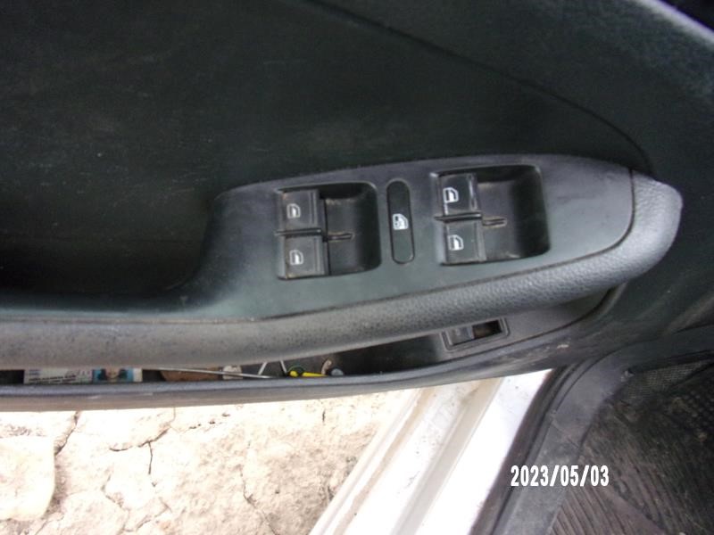 https://f005.backblazeb2.com/file/img-partshotlines-com/Inventory/EX427/Vehicle/2461_08.jpg