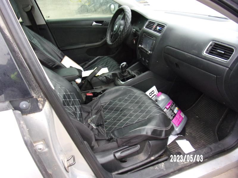https://f005.backblazeb2.com/file/img-partshotlines-com/Inventory/EX427/Vehicle/2461_09.jpg