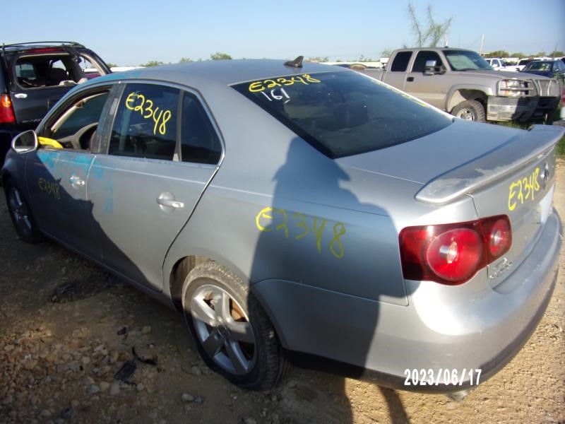 https://f005.backblazeb2.com/file/img-partshotlines-com/Inventory/EX427/Vehicle/2503_06.jpg