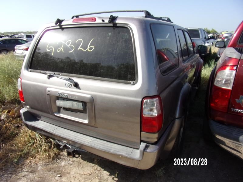 https://f005.backblazeb2.com/file/img-partshotlines-com/Inventory/EX427/Vehicle/2640_08.jpg