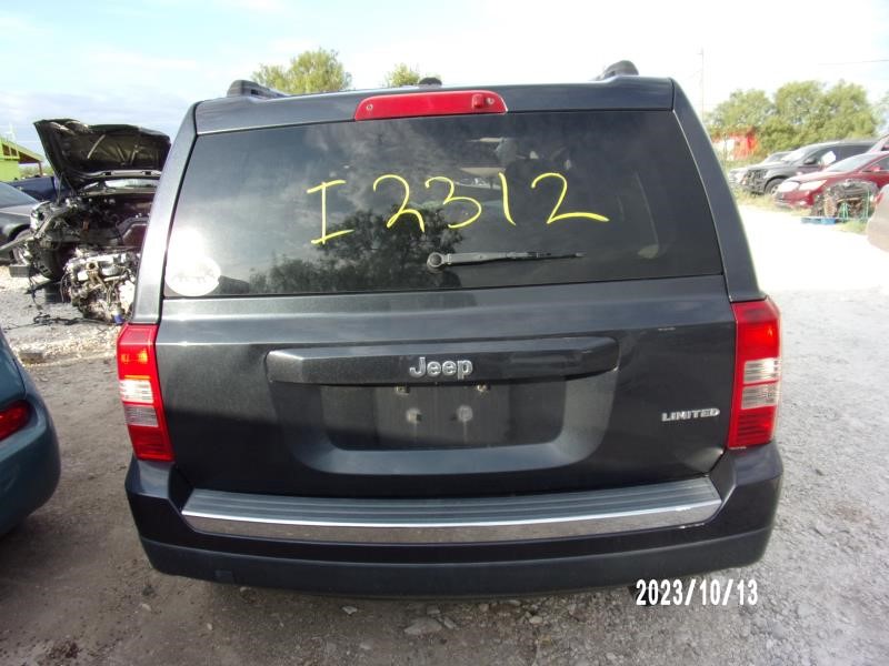 https://f005.backblazeb2.com/file/img-partshotlines-com/Inventory/EX427/Vehicle/2706_05.jpg