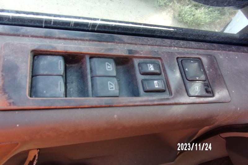 https://f005.backblazeb2.com/file/img-partshotlines-com/Inventory/EX427/Vehicle/2824_08.jpg
