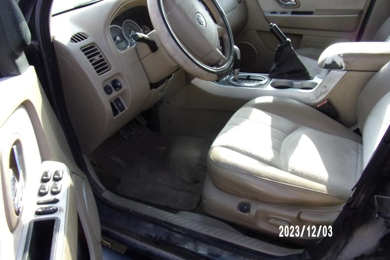 https://f005.backblazeb2.com/file/img-partshotlines-com/Inventory/EX427/Vehicle/2838_10.jpg