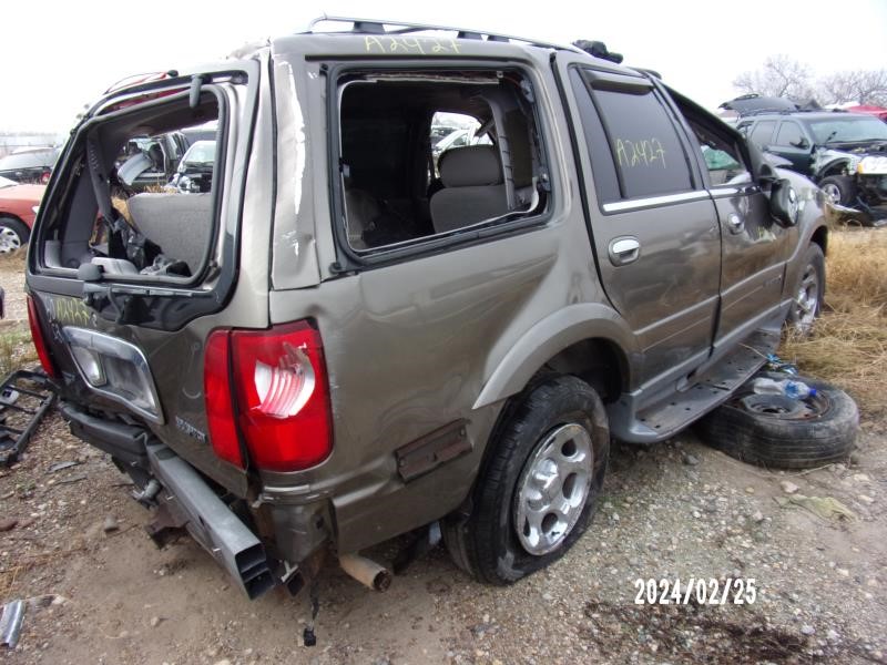 https://f005.backblazeb2.com/file/img-partshotlines-com/Inventory/EX427/Vehicle/2965_04.jpg