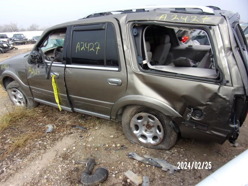 https://f005.backblazeb2.com/file/img-partshotlines-com/Inventory/EX427/Vehicle/2965_06.jpg