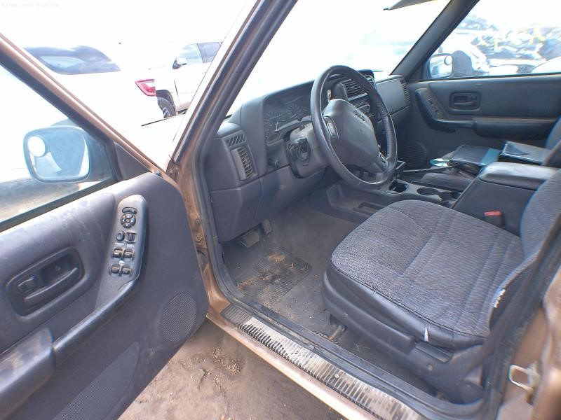 https://f005.backblazeb2.com/file/img-partshotlines-com/Inventory/EX427/Vehicle/3762_07.jpg