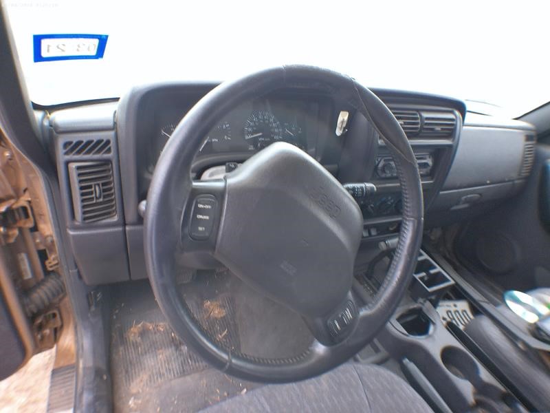 https://f005.backblazeb2.com/file/img-partshotlines-com/Inventory/EX427/Vehicle/3762_09.jpg