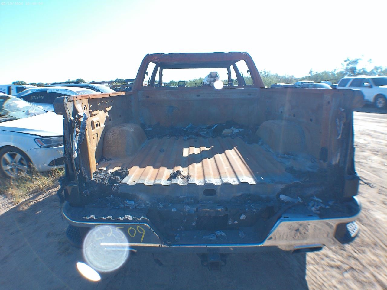 https://f005.backblazeb2.com/file/img-partshotlines-com/Inventory/EX427/Vehicle/3929_06.jpg