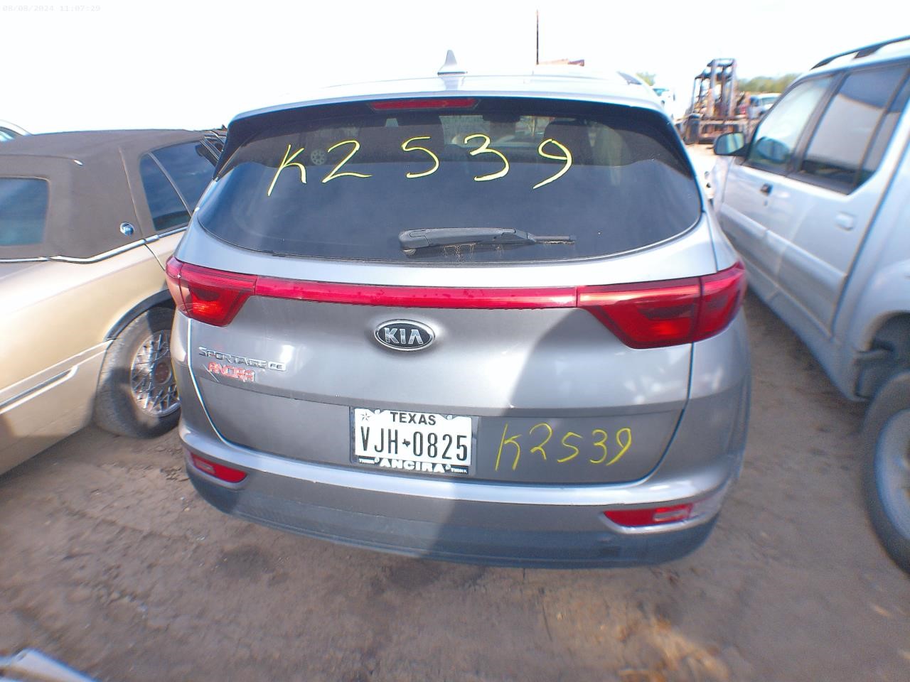 https://f005.backblazeb2.com/file/img-partshotlines-com/Inventory/EX427/Vehicle/3995_05.jpg