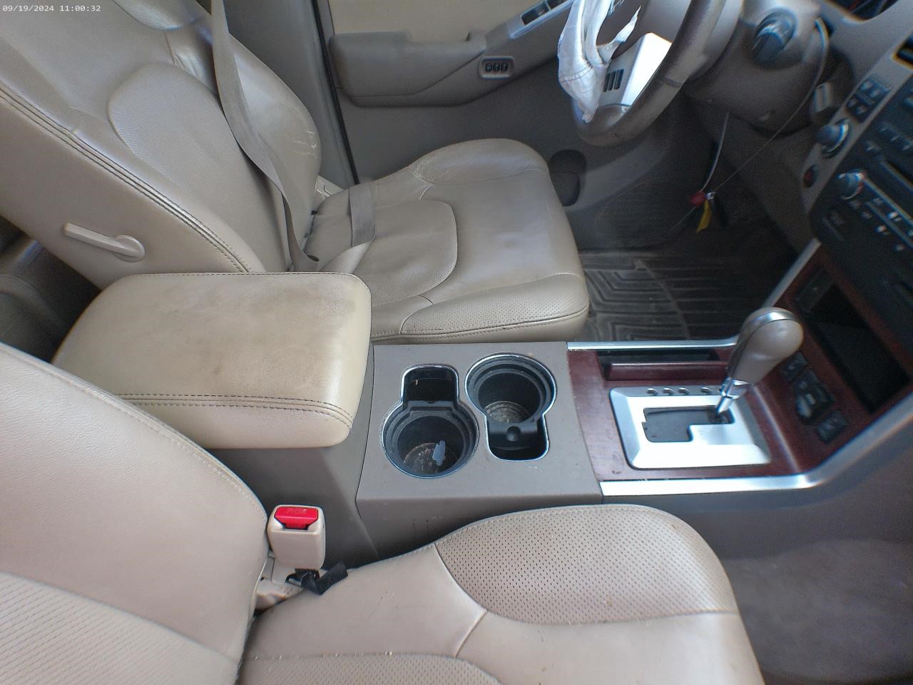 https://f005.backblazeb2.com/file/img-partshotlines-com/Inventory/EX427/Vehicle/4013_12.jpg