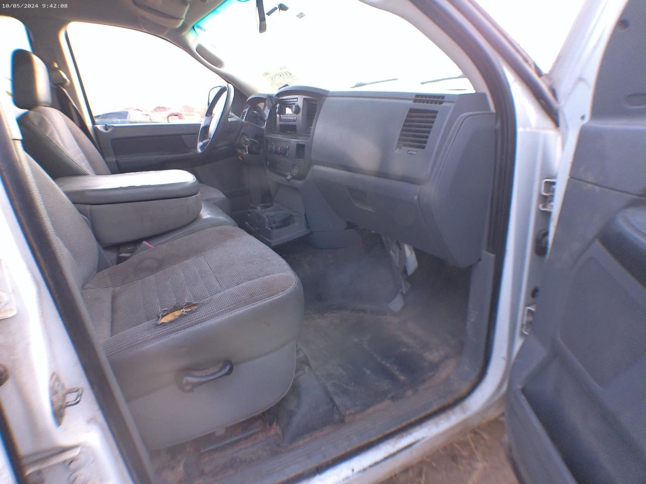 https://f005.backblazeb2.com/file/img-partshotlines-com/Inventory/EX427/Vehicle/4049_07.jpg