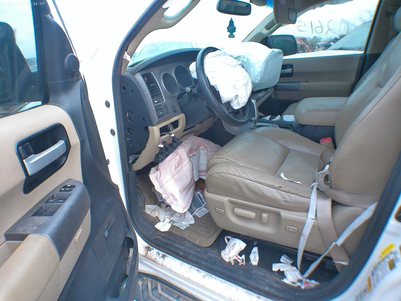 https://f005.backblazeb2.com/file/img-partshotlines-com/Inventory/EX427/Vehicle/4109_08.jpg