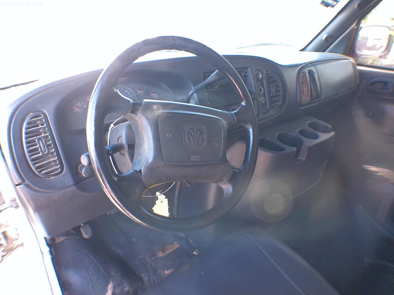 https://f005.backblazeb2.com/file/img-partshotlines-com/Inventory/EX427/Vehicle/4158_10.jpg
