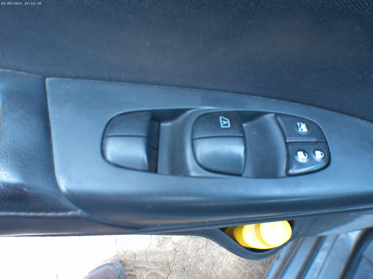 https://f005.backblazeb2.com/file/img-partshotlines-com/Inventory/EX427/Vehicle/4163_09.jpg