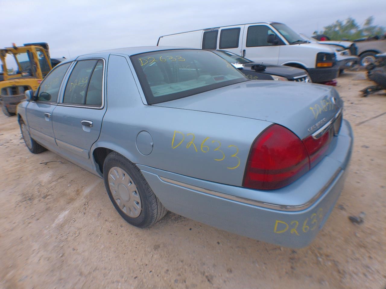 https://f005.backblazeb2.com/file/img-partshotlines-com/Inventory/EX427/Vehicle/4186_04.jpg
